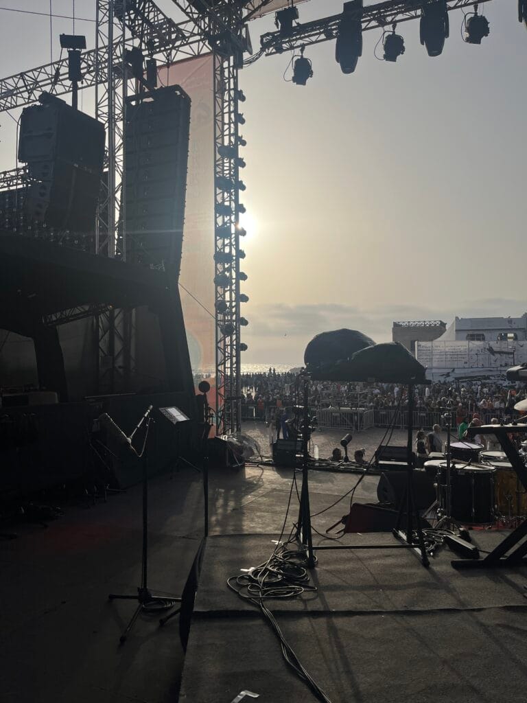 L-Acoustics line array setup for festival by Showpartners